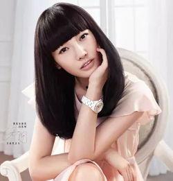 齊胸明星,探尋古典與現代的完美融合