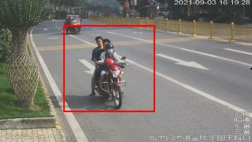 摩托車超載爆料視頻,網友爆料視頻曝光驚人一幕