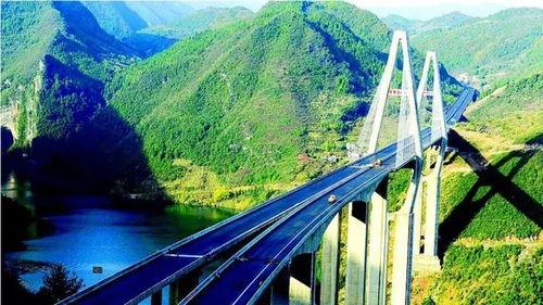 蔣明星湖北公路,穿越荊楚大地，領略山水畫卷