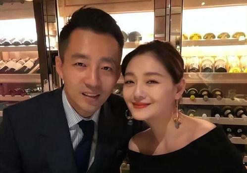 娛樂圈大瓜最新爆料戀情,神秘戀情曝光，當紅明星牽手神秘女子！